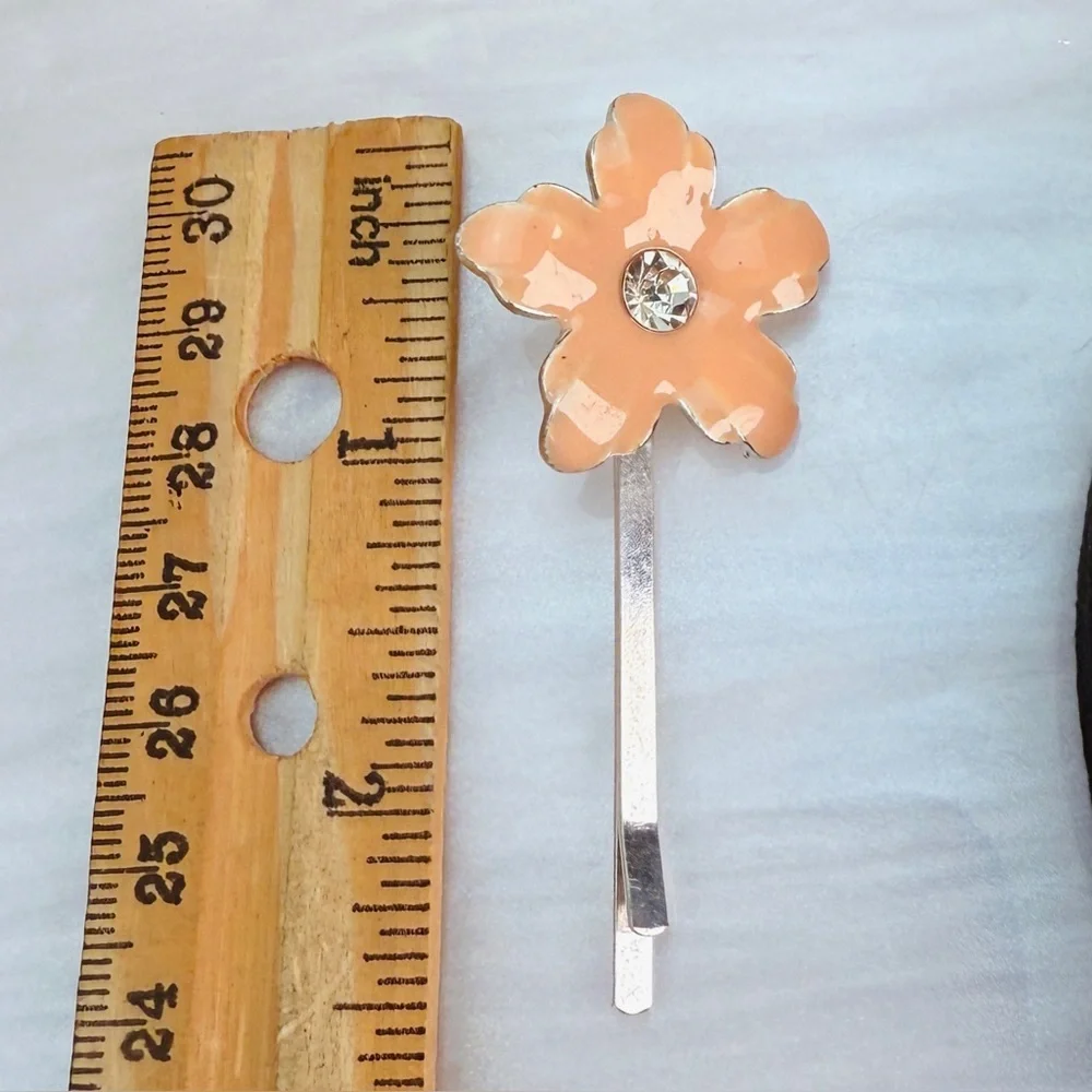 Silvertone pretty flower, flower bling enamel hairpin